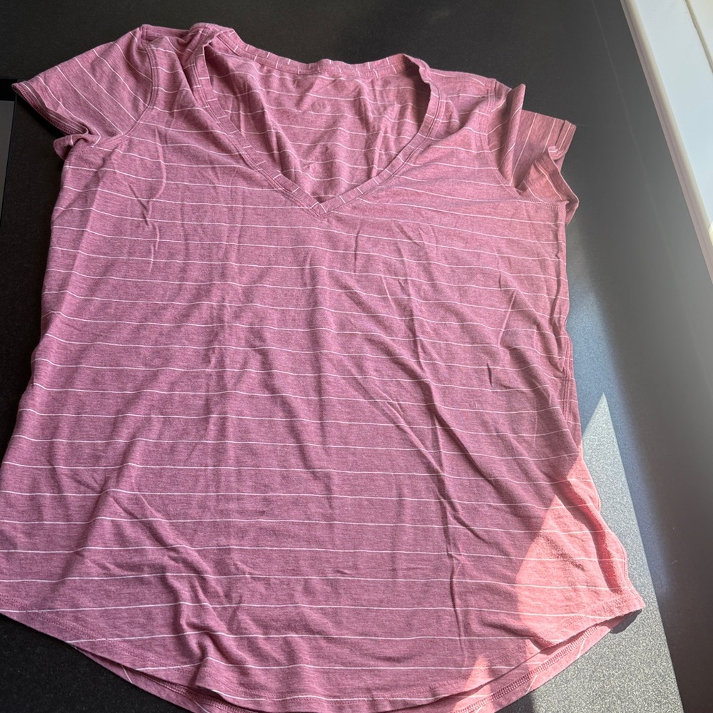 Lululemon striped V-Neck Tee, size 8, like new- tag removed